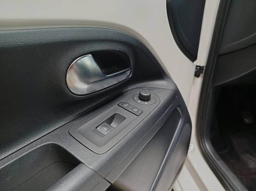 Volkswagen up! 5 Porte Up! 1.0 Move up! 75cv 5p