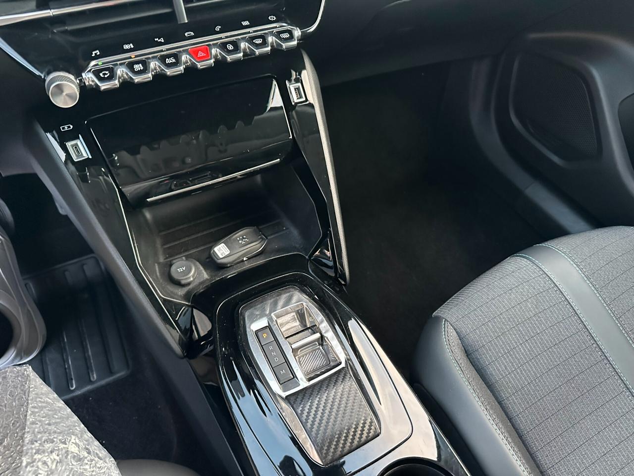 Peugeot 2008 BlueHDi 130 S&S EAT8 Allure