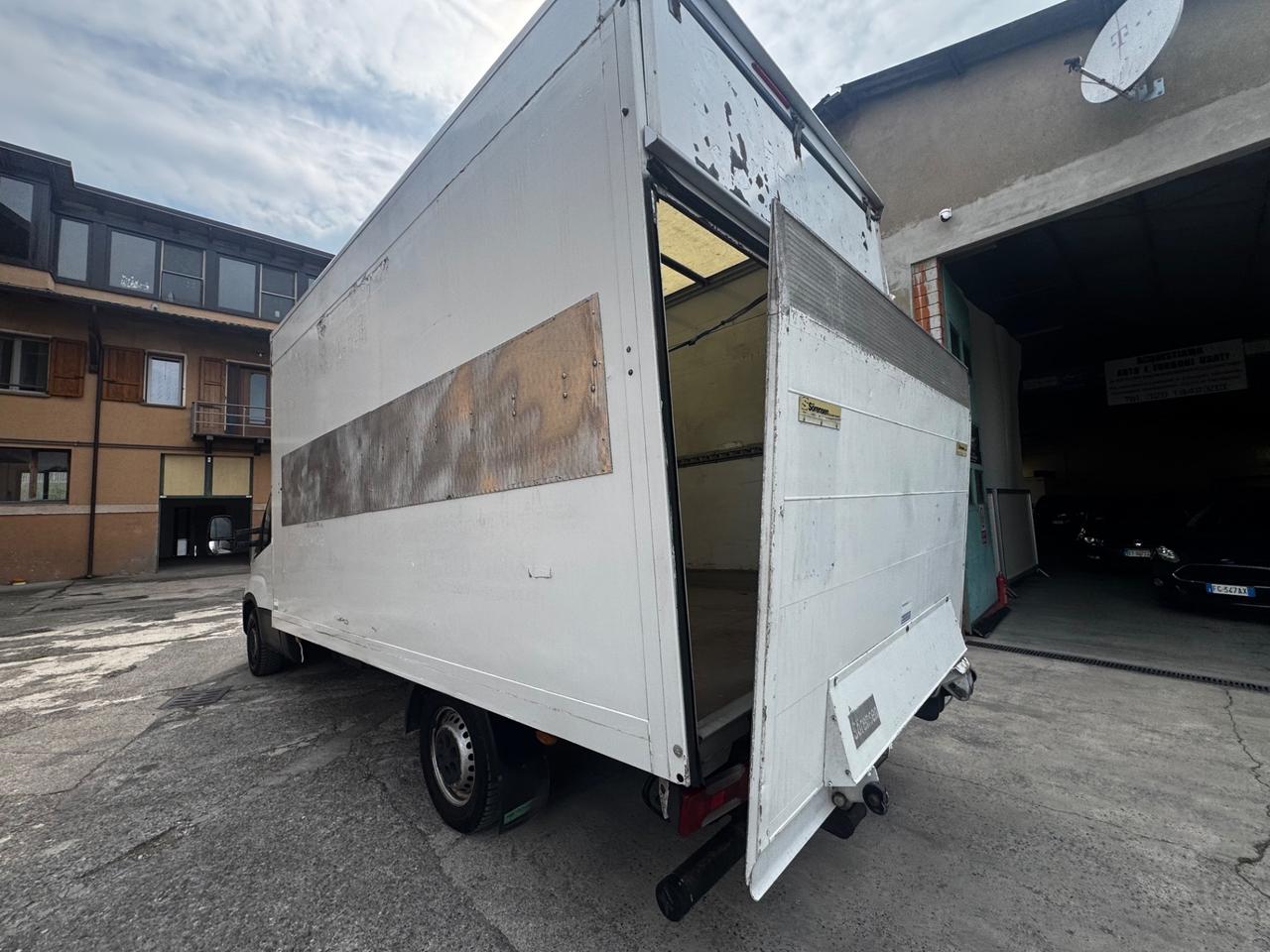 Iveco Daily , 2.3 diesel, 2028