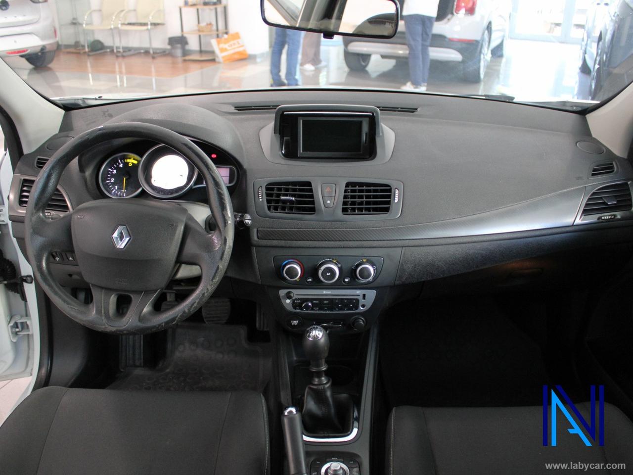 RENAULT Mégane 1.5 dCi 110 CV S&S SporTour Wave