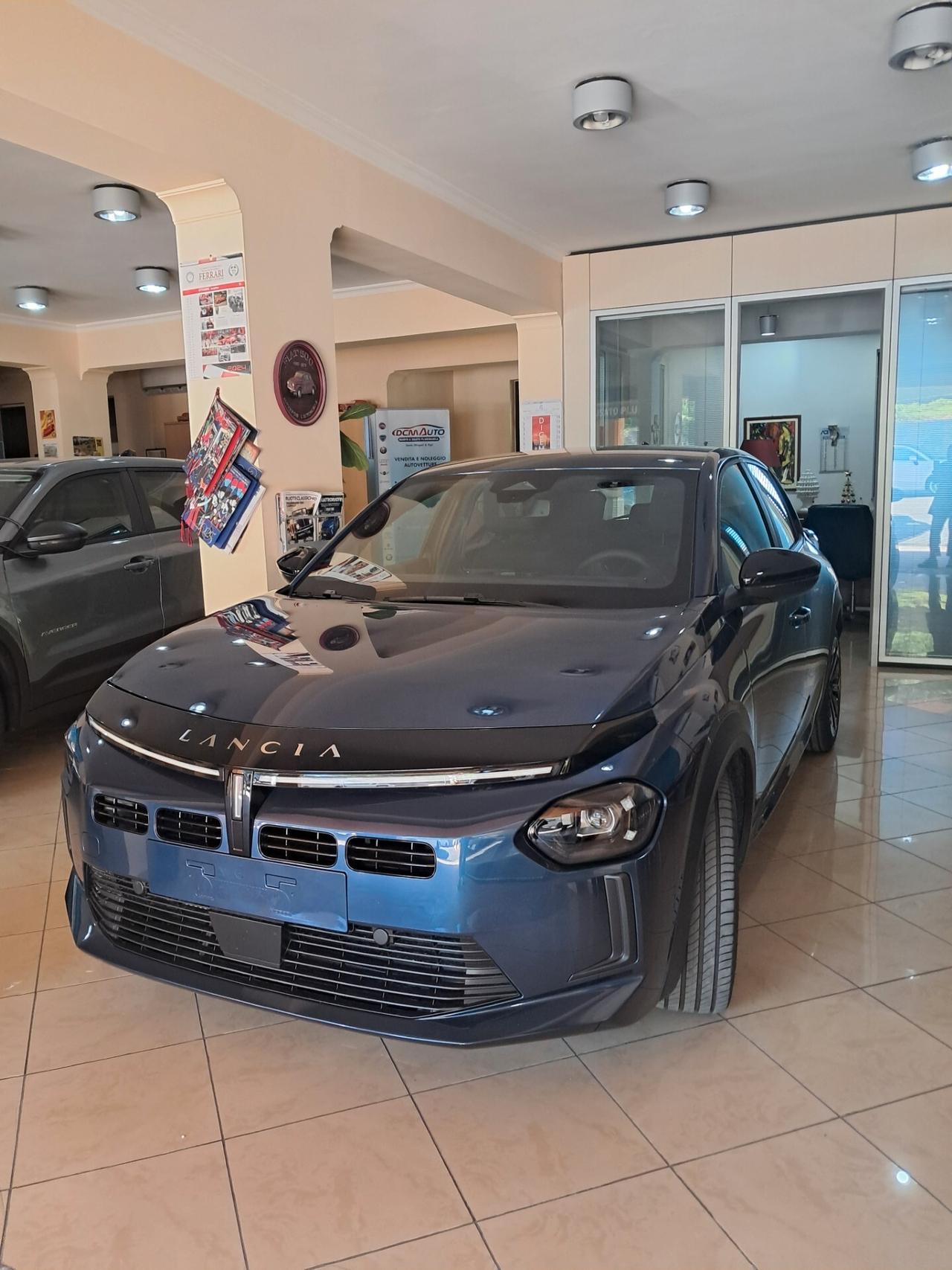 Lancia Ypsilon Hybrid e-DCT