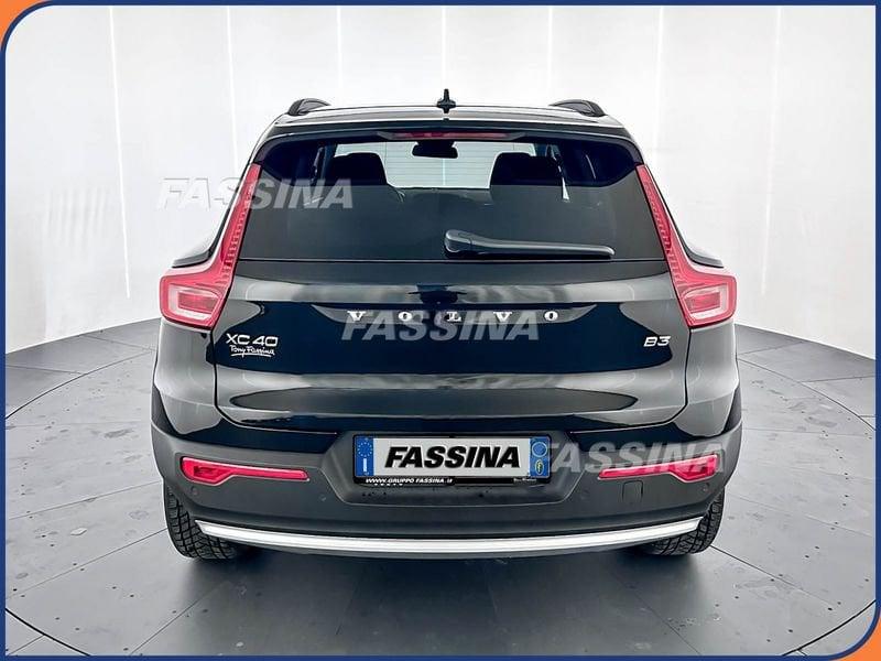 Volvo XC40 XC40 B3 automatico Essential
