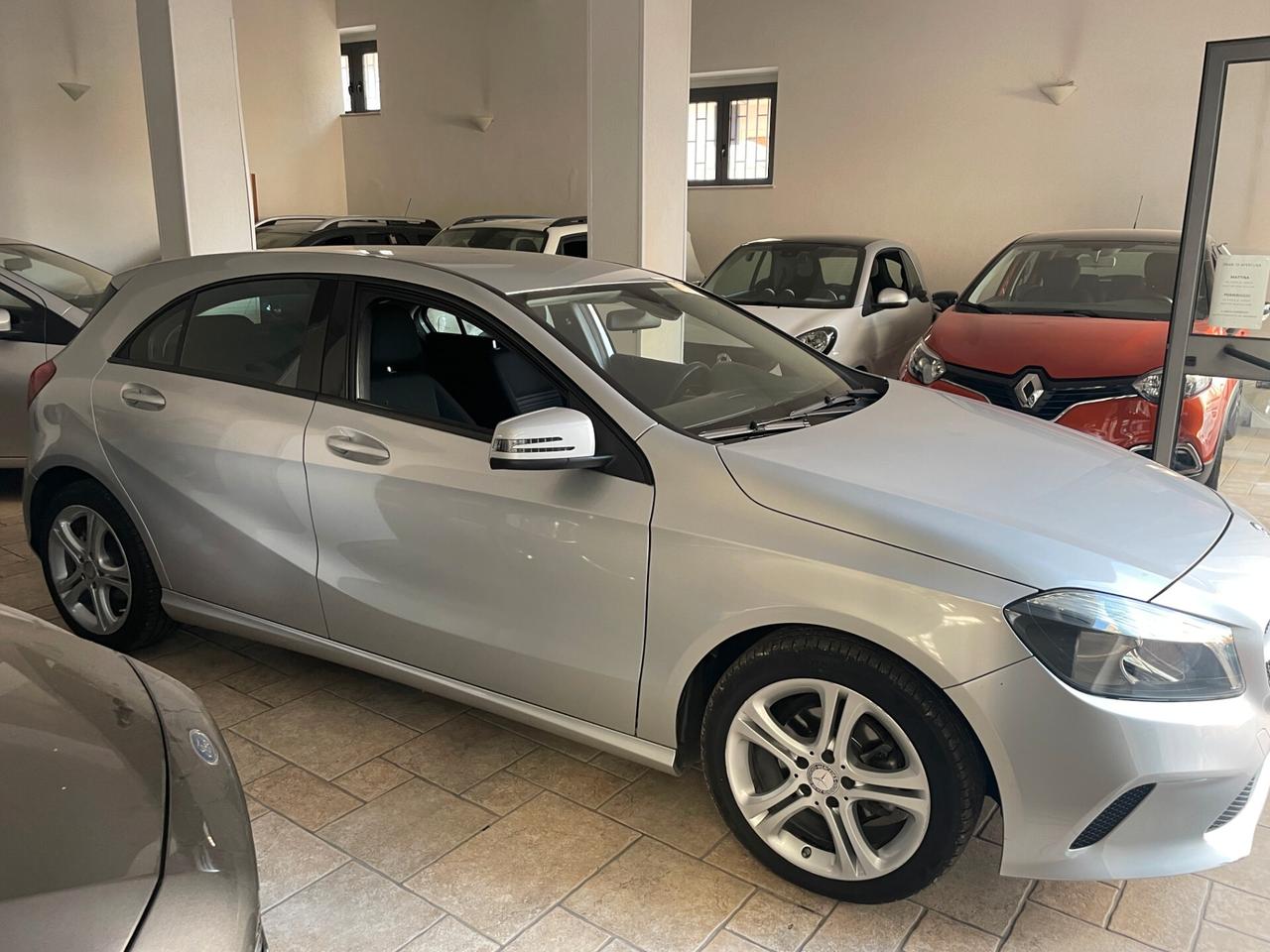 Mercedes-benz A 180 A 180 d Automatic Premium