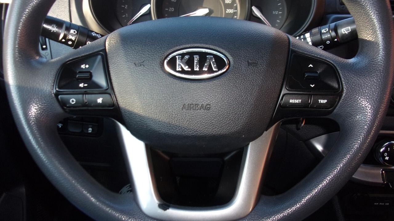 Kia Rio 1.1 CRDi WGT 5p. EX