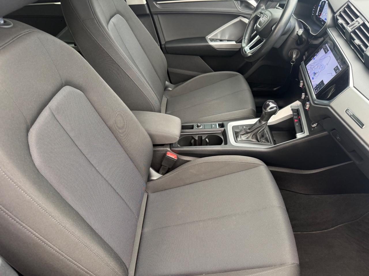 Audi Q3 35 TDI S tronic line edition