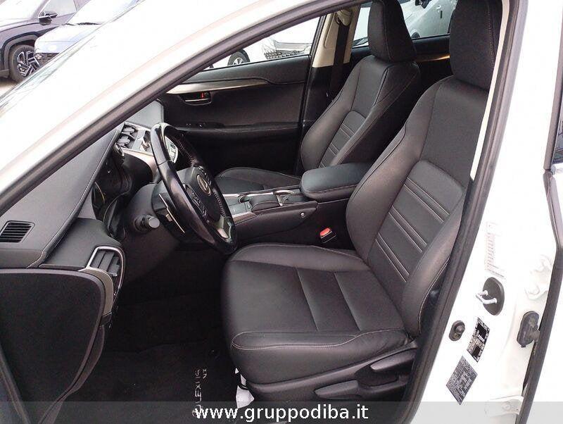 Lexus NX I 2018 300h 2.5 Luxury 4wd cvt