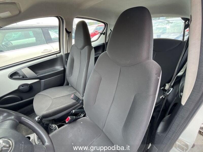 Toyota Aygo I 2012 5p 1.0 Active connect