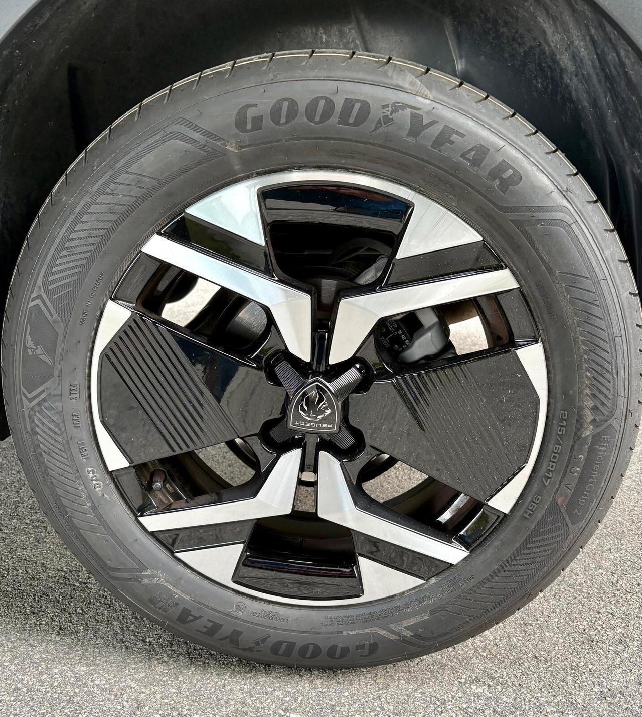 Peugeot 2008 PureTech 100 S&S Allure