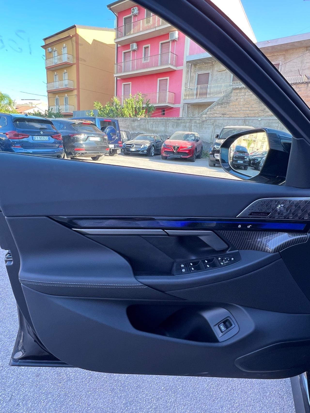 BMW M5 4.4 727cv auto possibilità noleggio no scoring