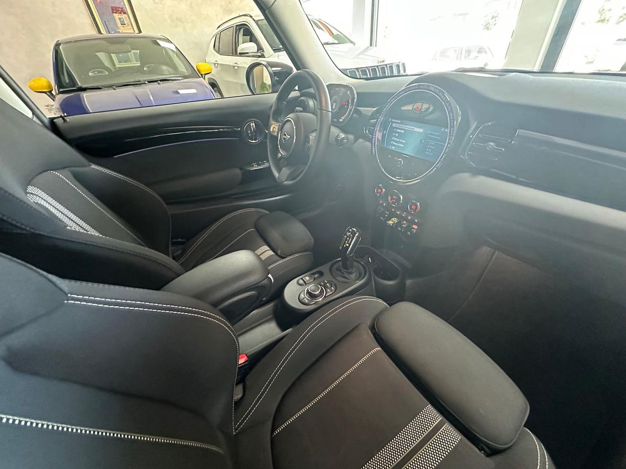 Mini Cooper Classic Cooper SE #6090