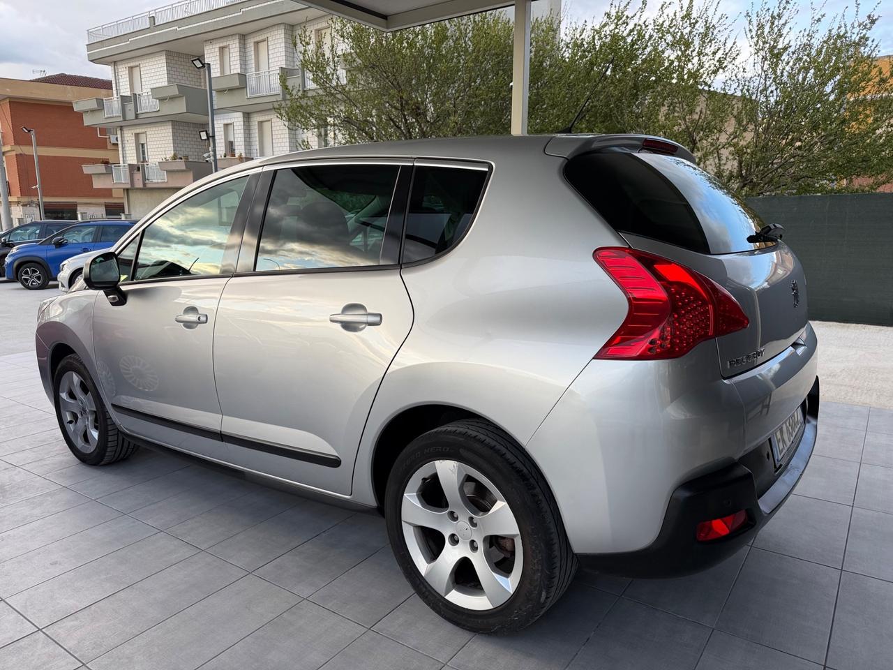 Peugeot 3008 1.6 HDi 112CV Allure