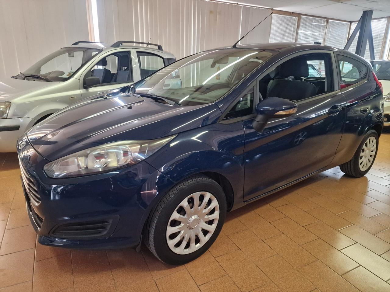 Ford Fiesta 1.4 3p. Bz.- GPL Titanium, 165 mila chilometri ok neopatentato.