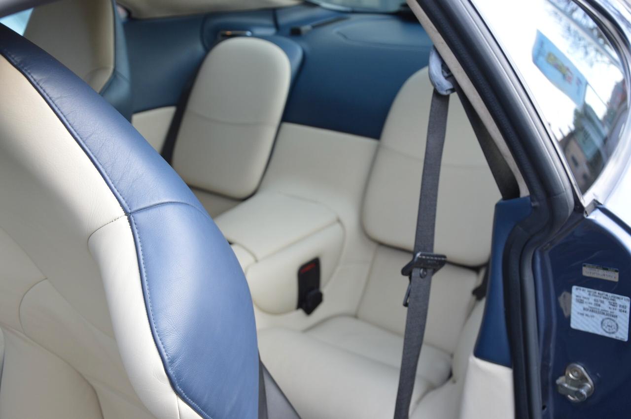 Aston Martin DB Vantage