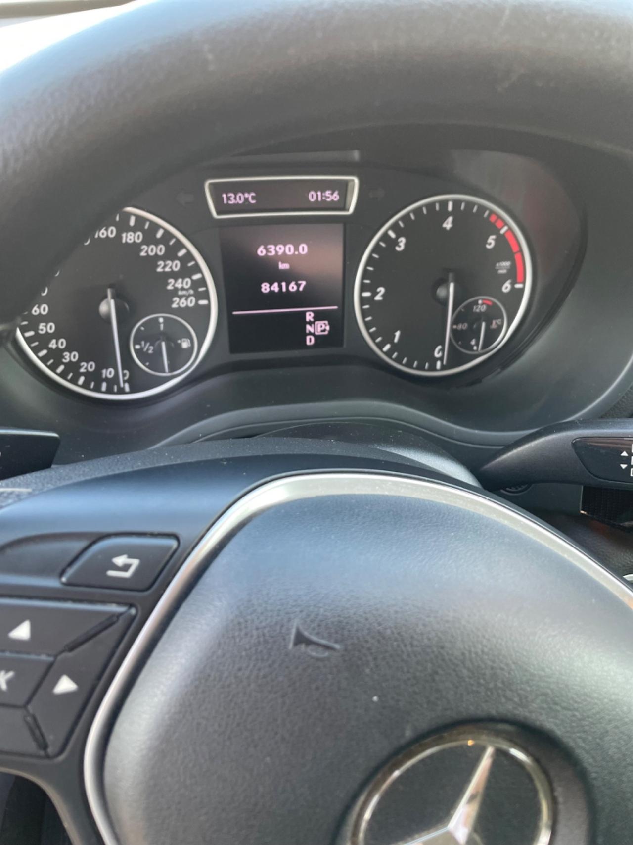 Mercedes-benz B 180 B 180 d Automatic Executive