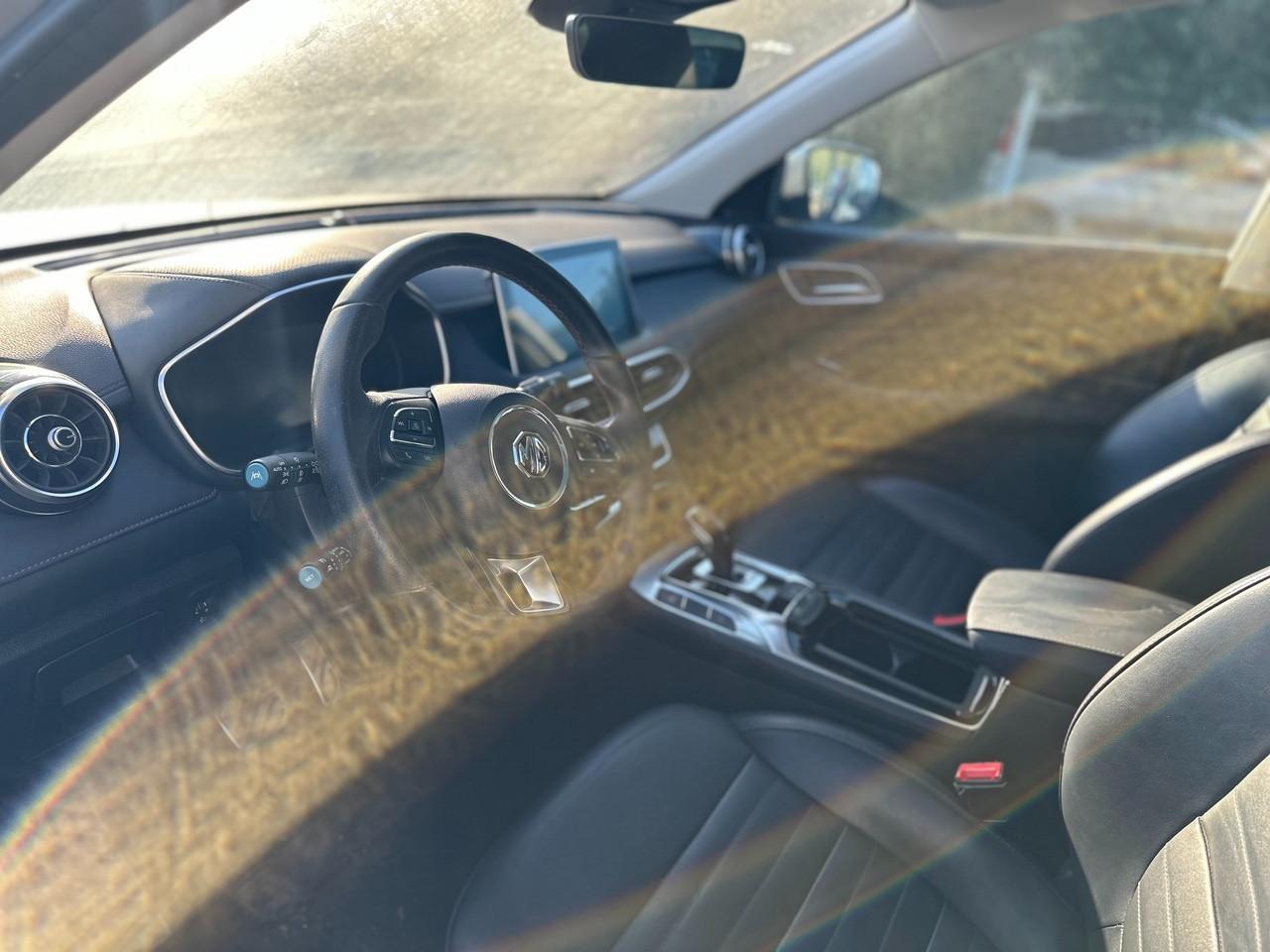 MG HS I - HS 1.5 t Luxury auto