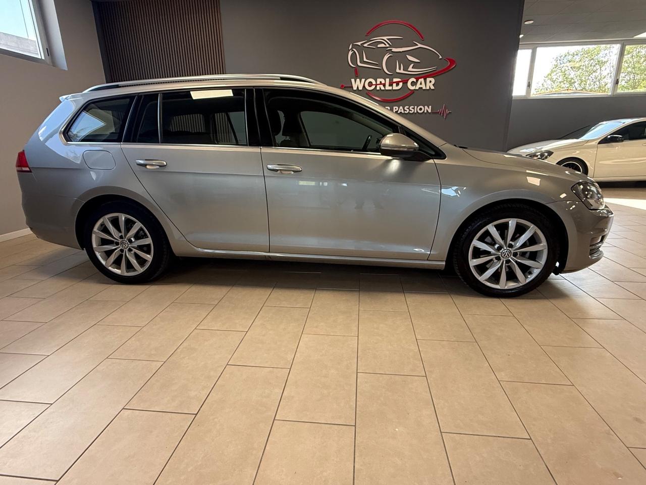 Volkswagen Golf Variant Business 1.6 TDI 110 CV Highline BMT