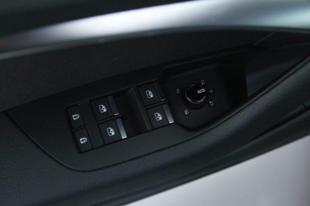 AUDI A6 Avant 40 2.0 TDI quattro S tronic Sport LED Matrix