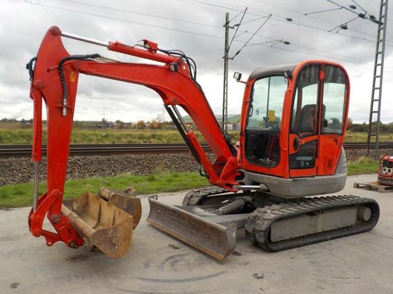 JCB , 8050