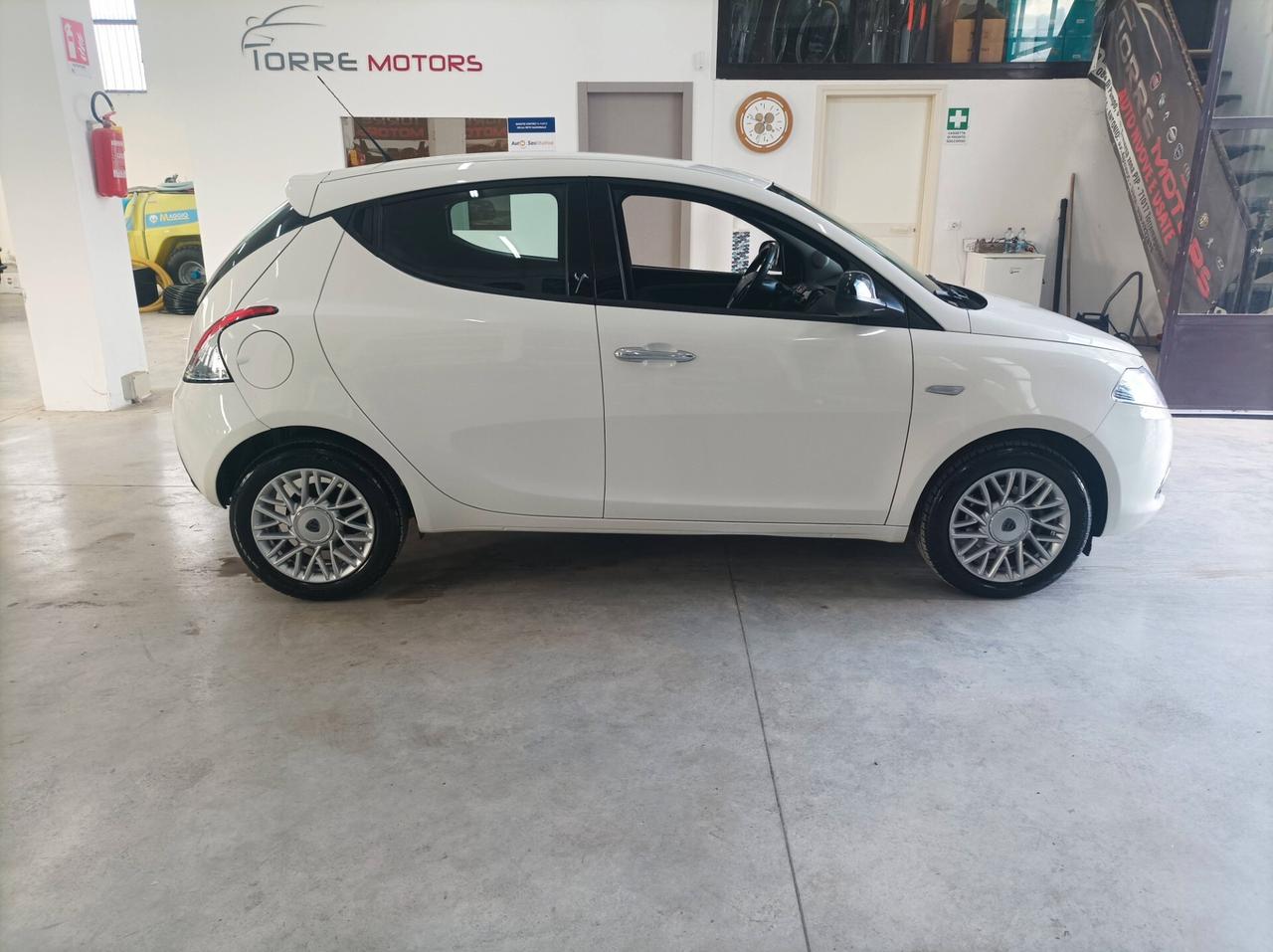 Lancia Ypsilon 1.3 MJT 16V 95 CV 5 porte S&S Gold 08/2015