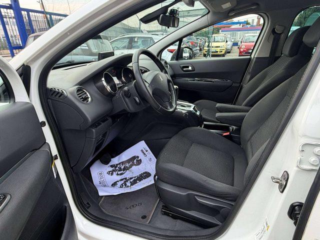 PEUGEOT 5008 5008 I 2009 2.0 hdi 16v Business navi 163cv auto