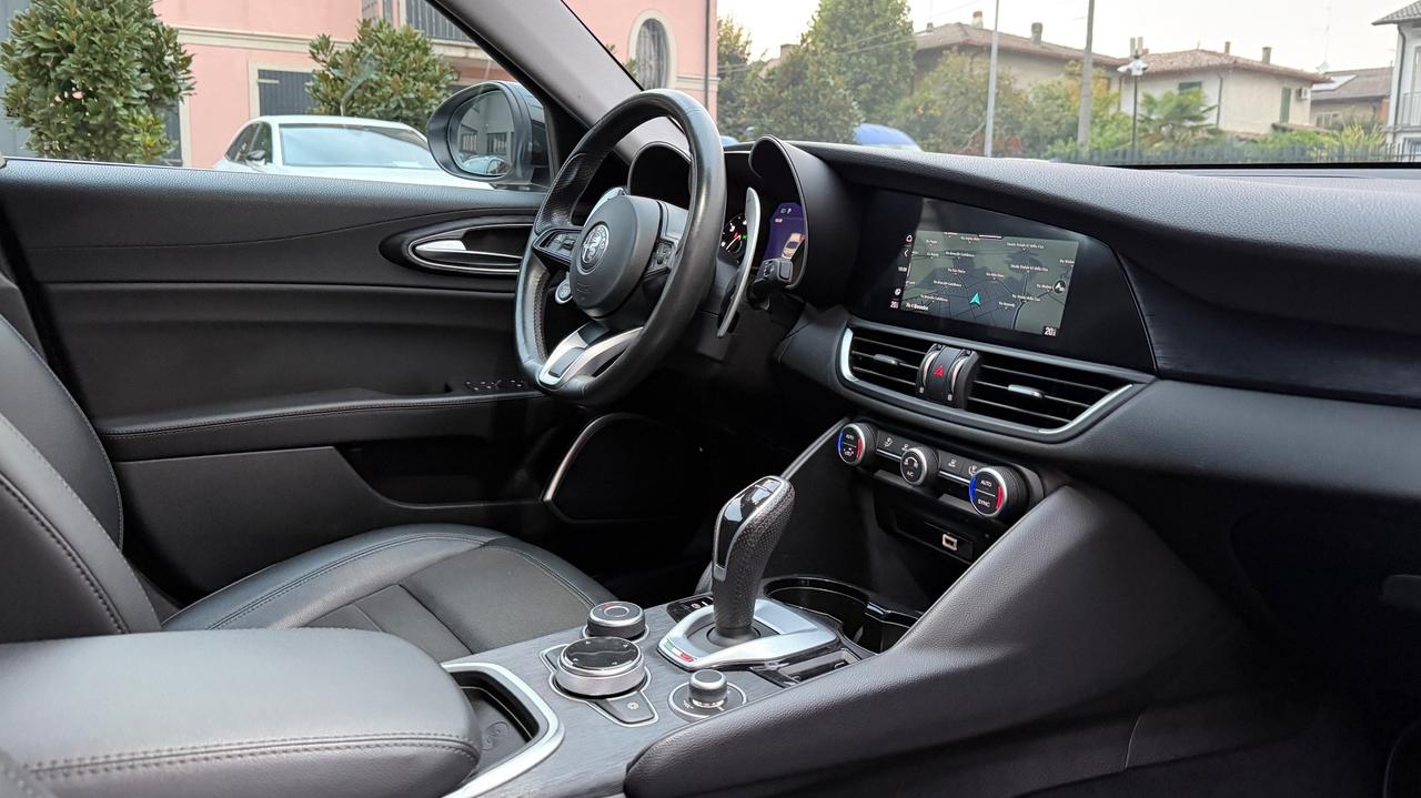 ALFA ROMEO GIULIA 2.2 TURBODIESEL EXECUTIVE AT8 190CV - FULL LED, PELLE, CAR PLAY