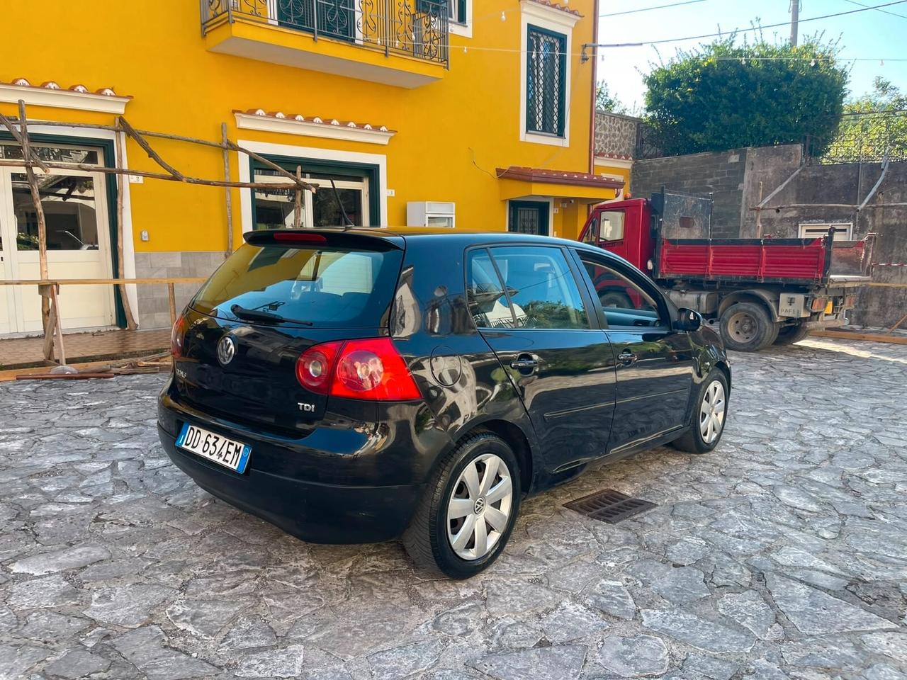 Volkswagen Golf 1.9 TDI 5p. Sportline