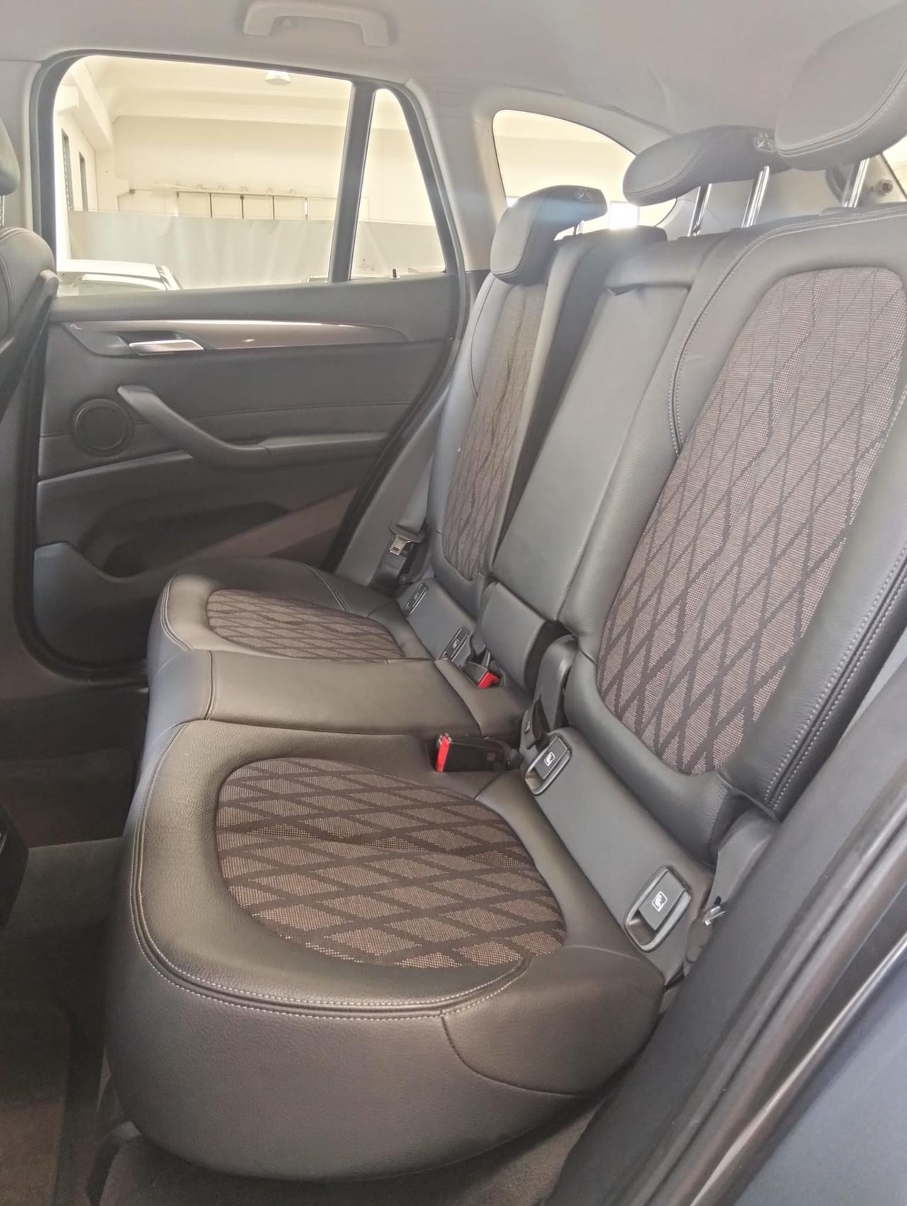 Bmw X1 sDrive18d xLine