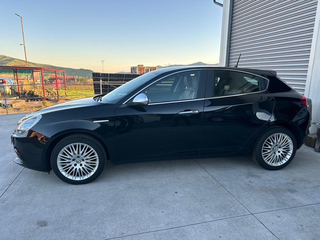 Alfa Romeo Giulietta 1.6 JTDm-2 105 CV Exclusive