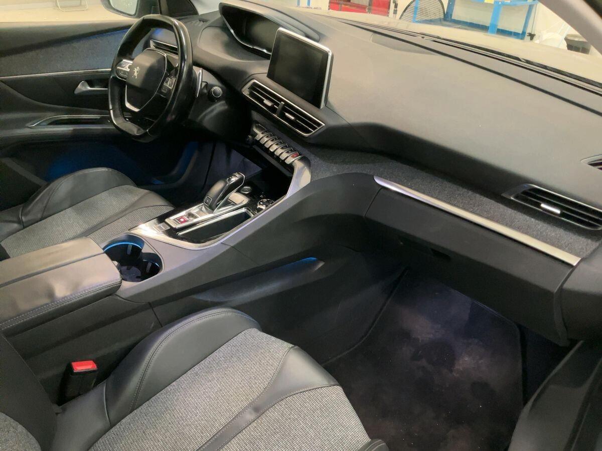 Peugeot 3008 BlueHDi 130 cv Allure