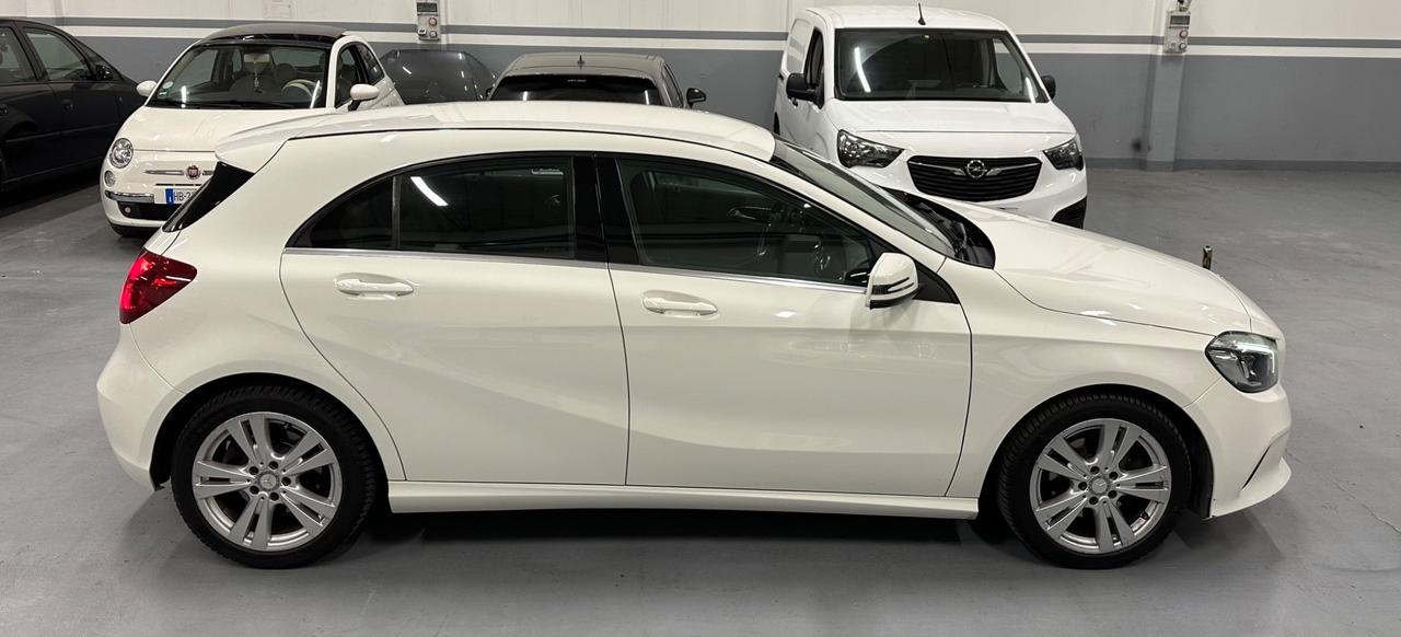 MERCEDES CLASSE 200D 4MATIC PREMIUM