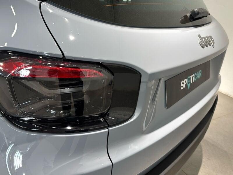 Jeep Avenger e-Hybrid Avenger 1.2 Turbo MHEV Altitude Tech & Sky