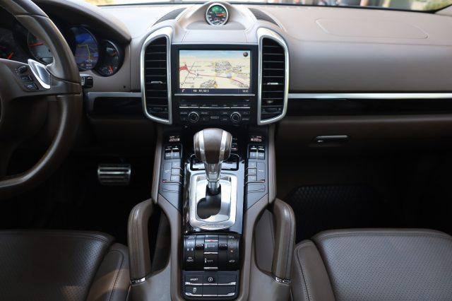 PORSCHE Cayenne 4.0 S Diesel 21" Panorama SOSPENSIONI UniPropietar