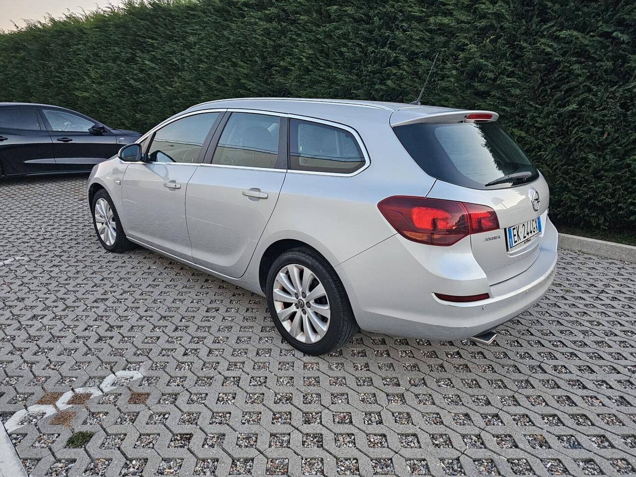 Opel Astra 1.4 benzina