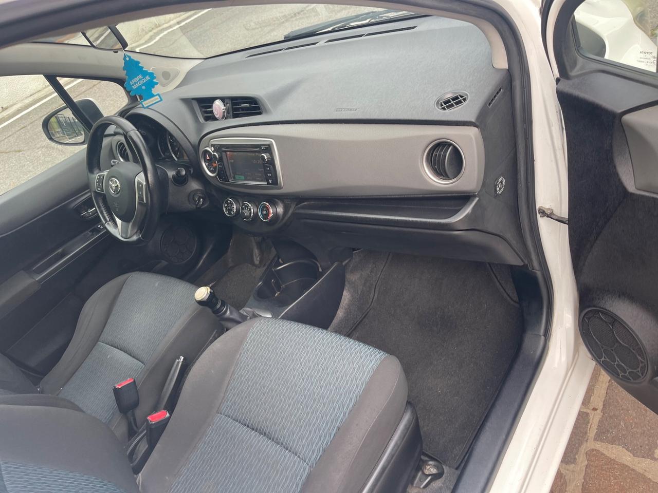 Toyota Yaris 1.0 5 porte Active