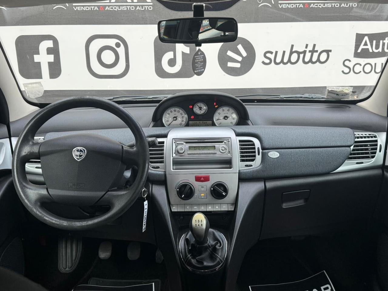 Lancia Ypsilon 1.3 MJT 75 CV Diva