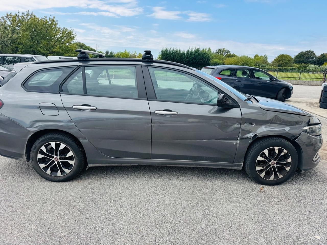 Fiat Tipo 1.3 Mjt anno 2022 motore ok carrozzeria da vedere