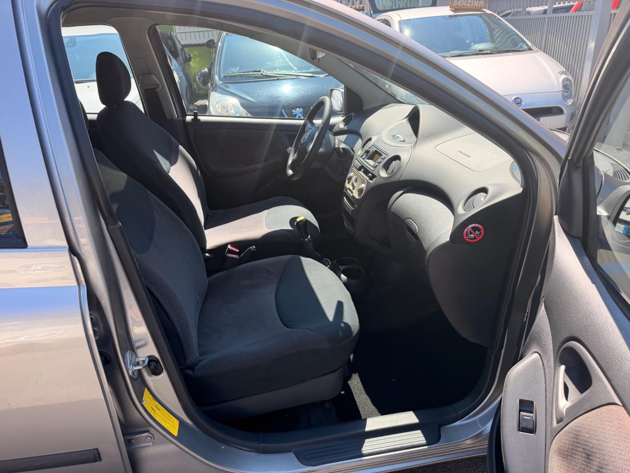 Toyota Yaris 1.3 BENZ/GPL 12/2003