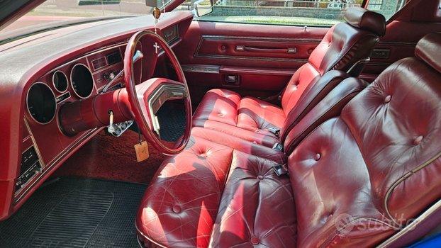 Ford Thunderbird coup