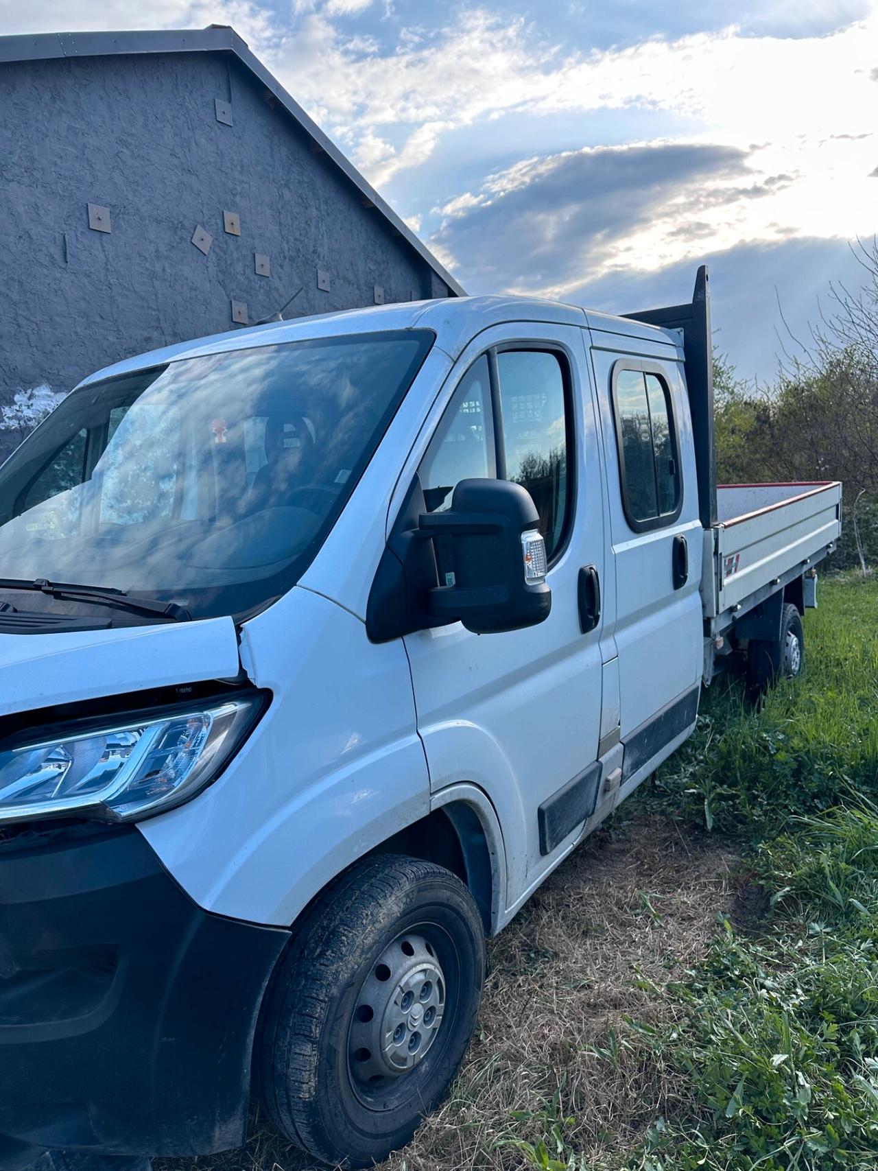 CITROEN JUMPER DOPPIA CABINA 7 POSTI 35 BLUEHDI 140 PLM-DC CASSONATO INCIDENTATO 2023