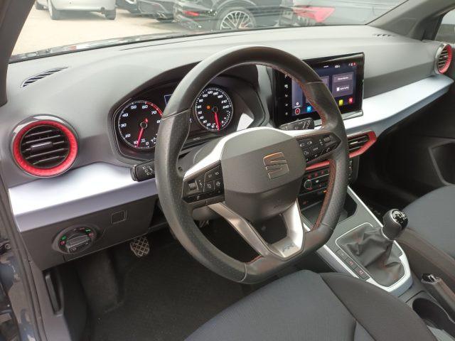 SEAT Arona 1000 ECOTSI FR 110CV NAV CARPLAY CAM"17 ITALIA