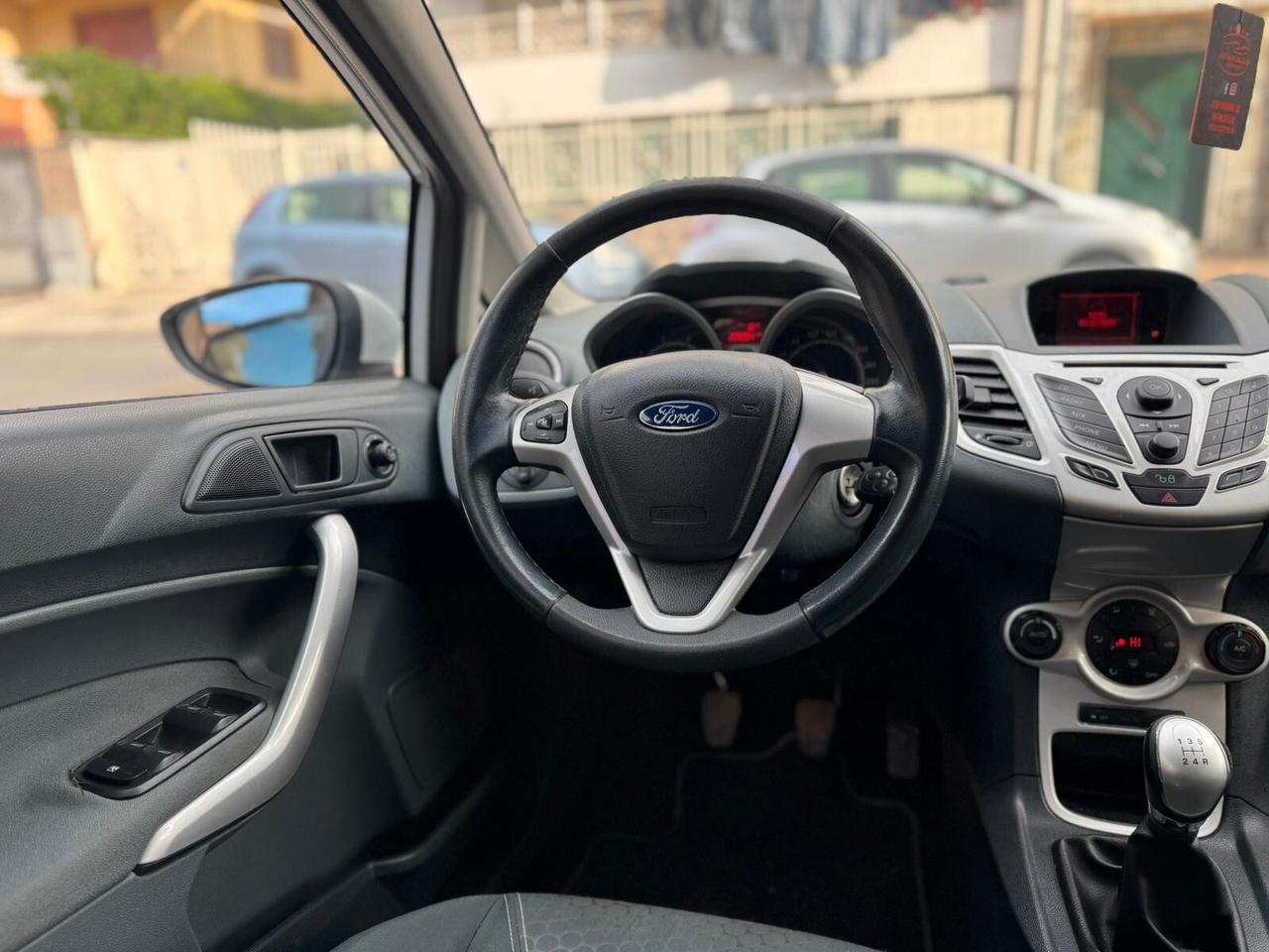 Ford Fiesta 1.4 GPL Titanium