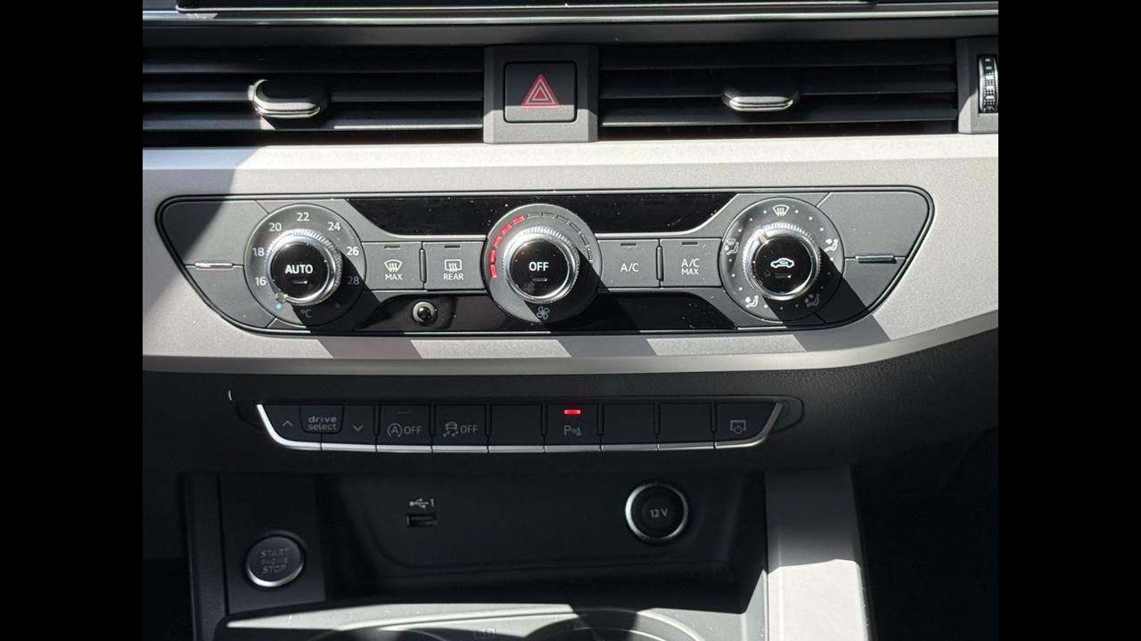 Audi Audi A4 Avant Business 30 TDI 100(136) kW(CV) S tronic
