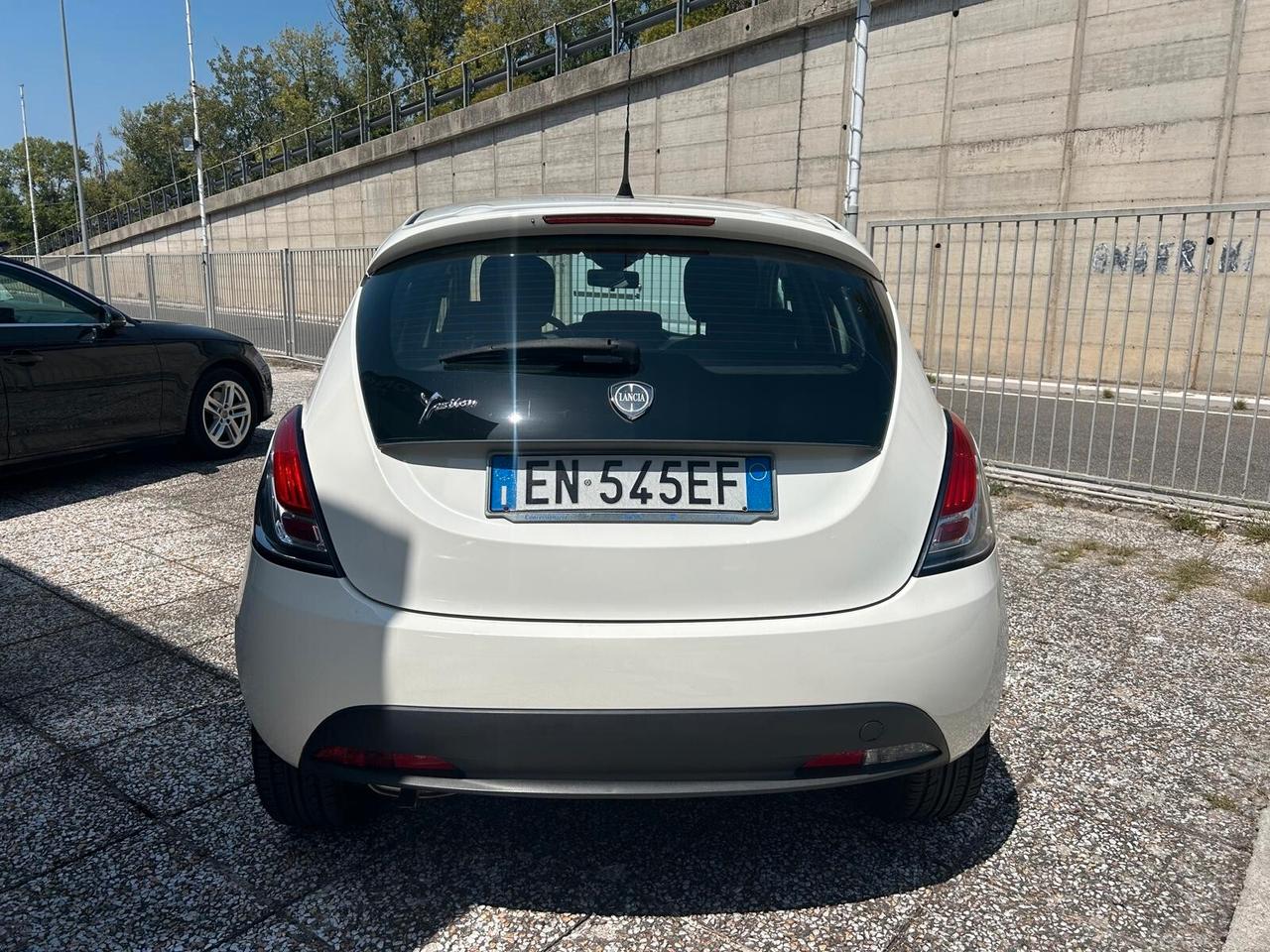 Lancia Ypsilon 1.2 69 CV 5 porte S&S Gold