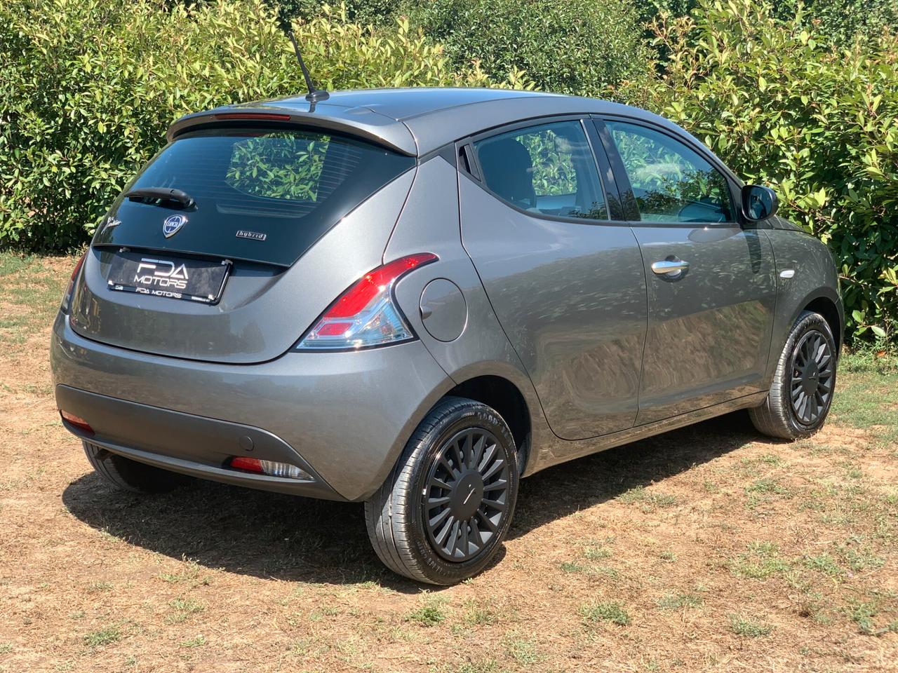 Lancia Ypsilon 1.0 FireFly 5 porte S&S Hybrid Silver Plus