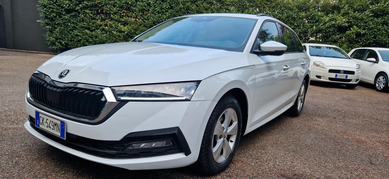 Skoda Octavia 2.0 TDI EVO SCR DSG Wagon Sportline