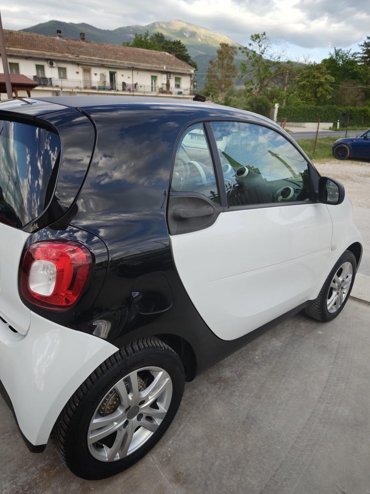 Smart ForTwo 70 1.0 twinamic Youngster garantita 12 mesi