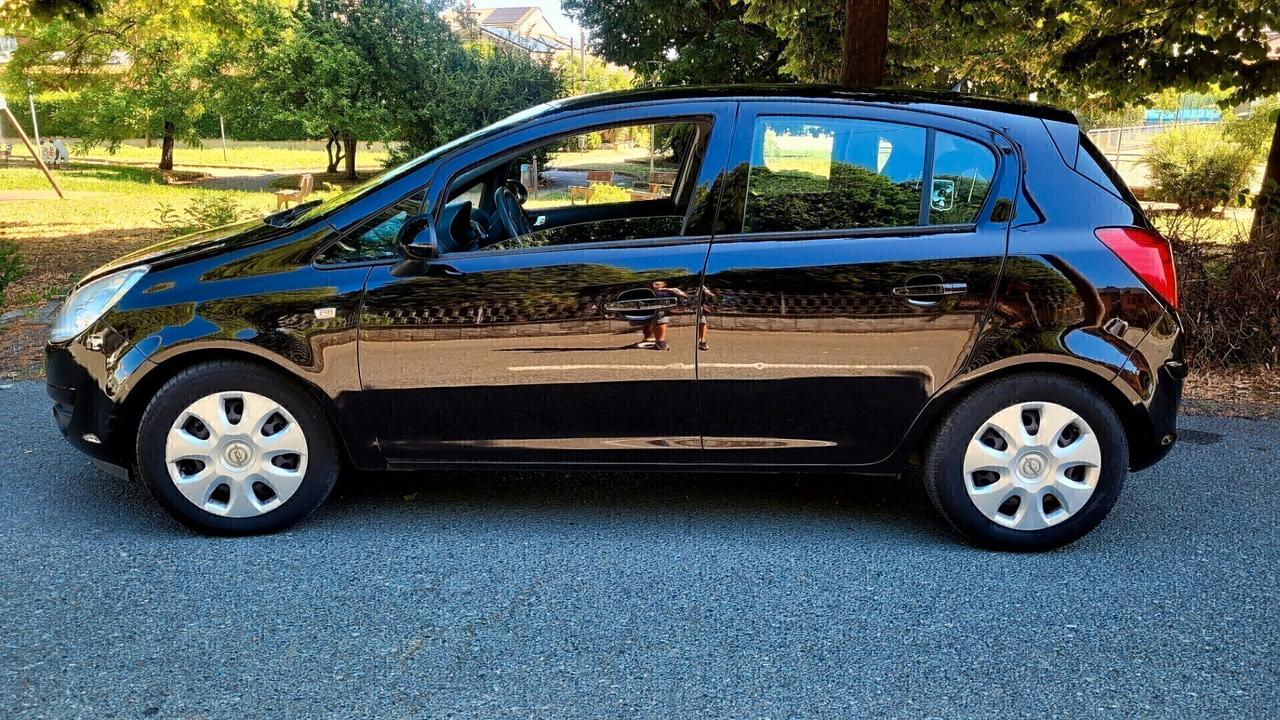 Opel Corsa 1.2 80CV 5 porte GPL-TECH Edition