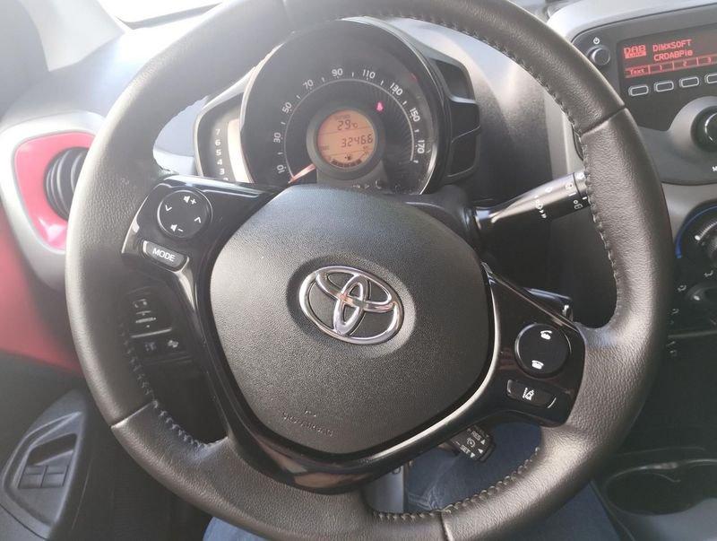 Toyota Aygo Connect 1.0 VVT-i 72 CV 5 porte x-cool MMT