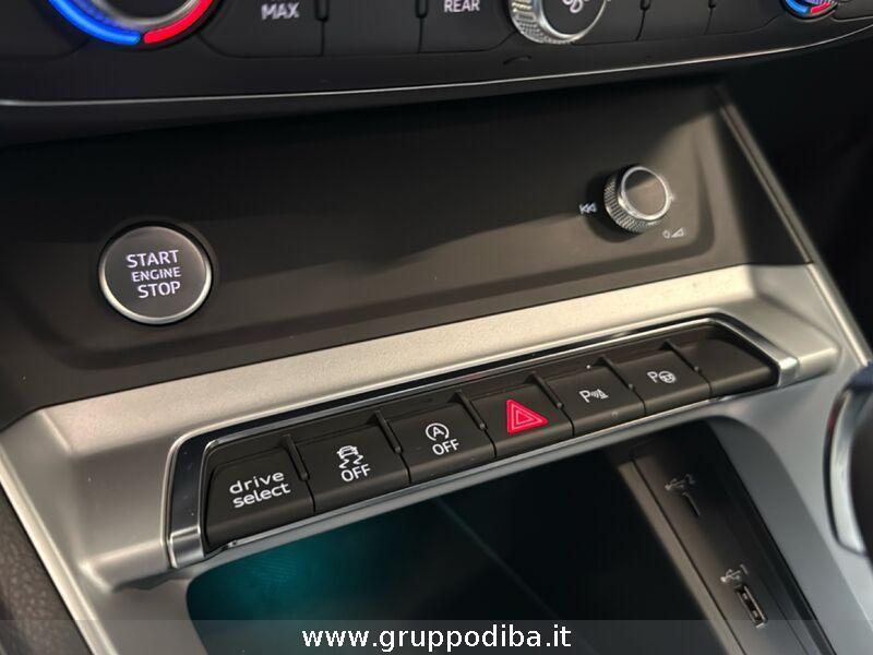 Audi Q3 II 2018 Benzina 35 1.5 tfsi Business s-tronic