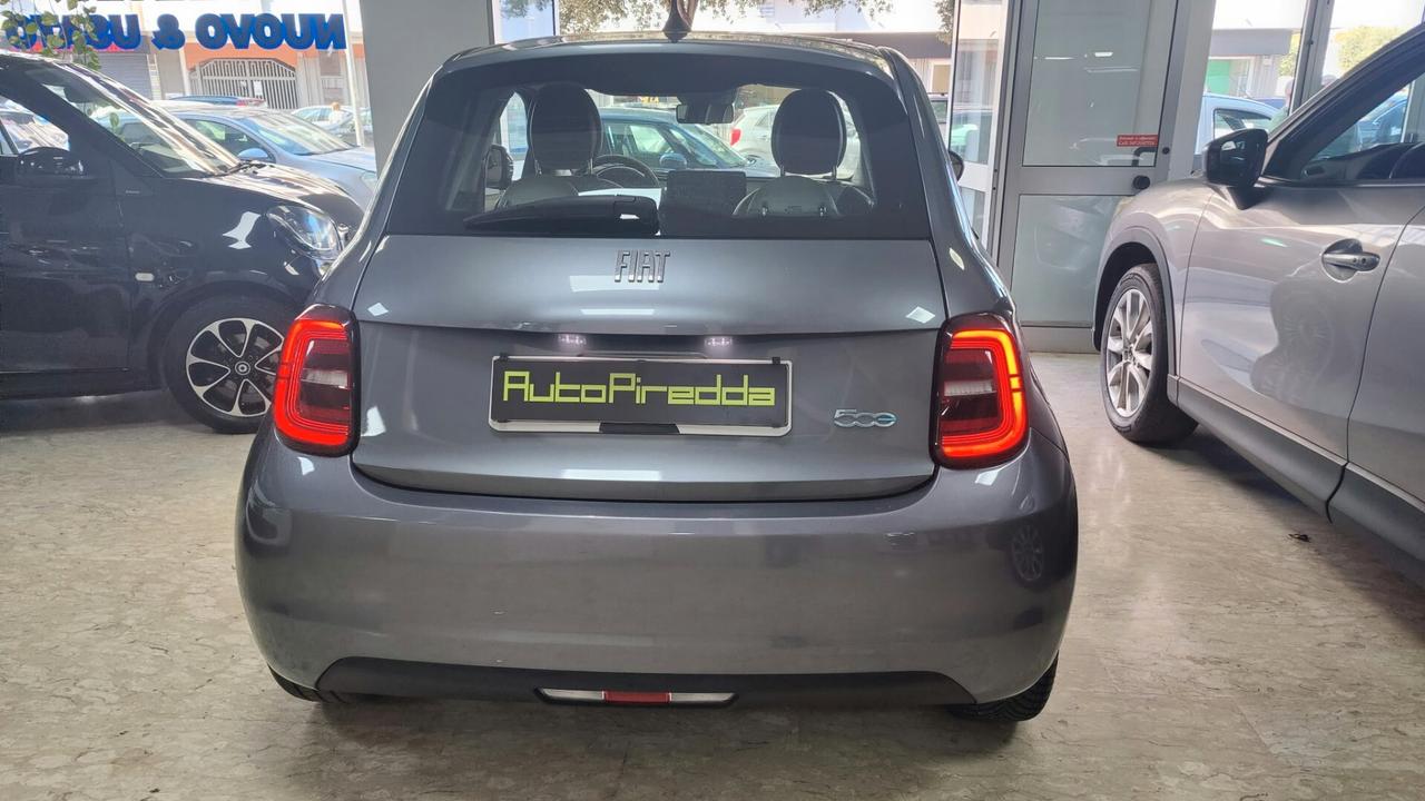 Fiat 500e Berlina 42 kWh